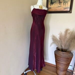 Elegant Burgundy Maxi Evening Gown